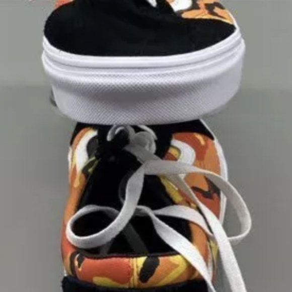 Vans Old Skool Pop Camo Spicy Orange & Black Skateboard Shoes - M 9 W 10.5 NWT - Picture 2 of 7